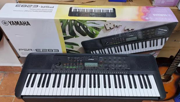 Yamaha PSR-E283 61 Keys Keyboard Piano Brand New - thumbnail 2