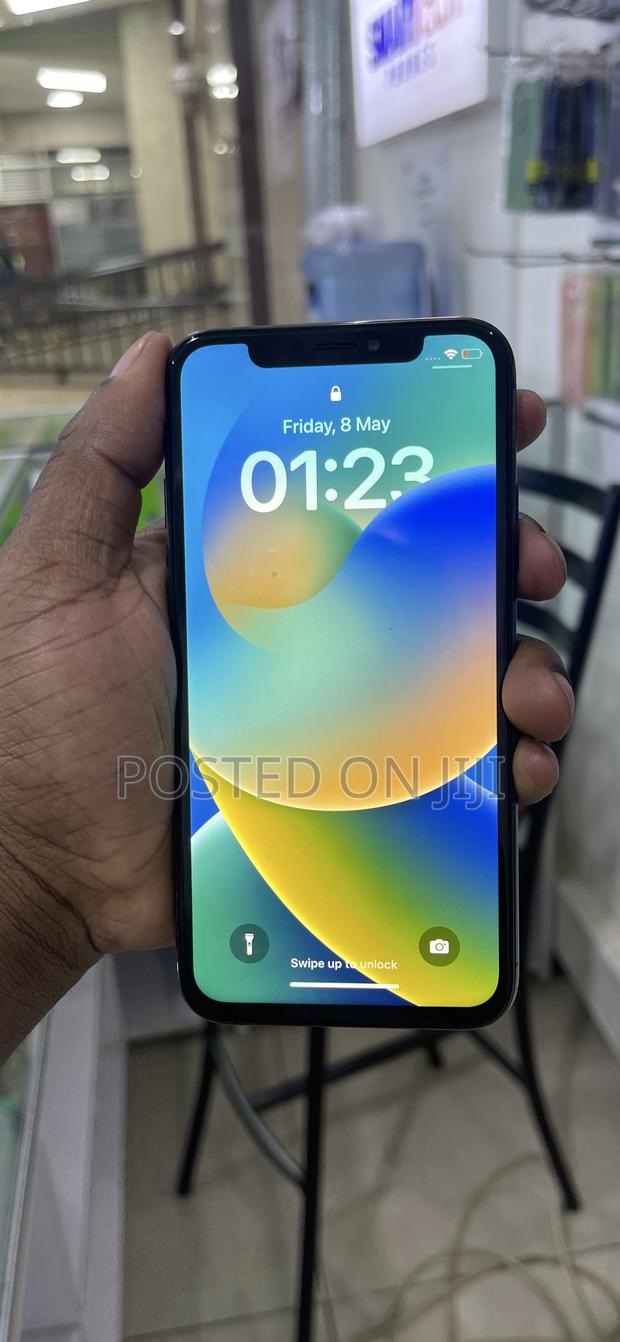Apple iPhone X 64 GB Black - thumbnail 2