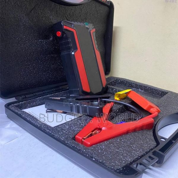 Rechargeable 80000a Car Jump Starter Power Bank With Emergency Light
