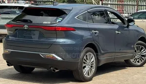 Toyota Harrier 2.0 2020 Gray