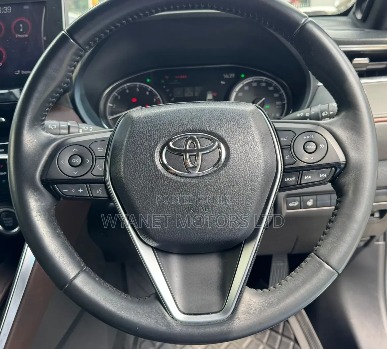 Toyota Harrier 2.0 2020 Gray