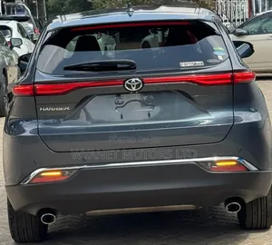 Toyota Harrier 2.0 2020 Gray