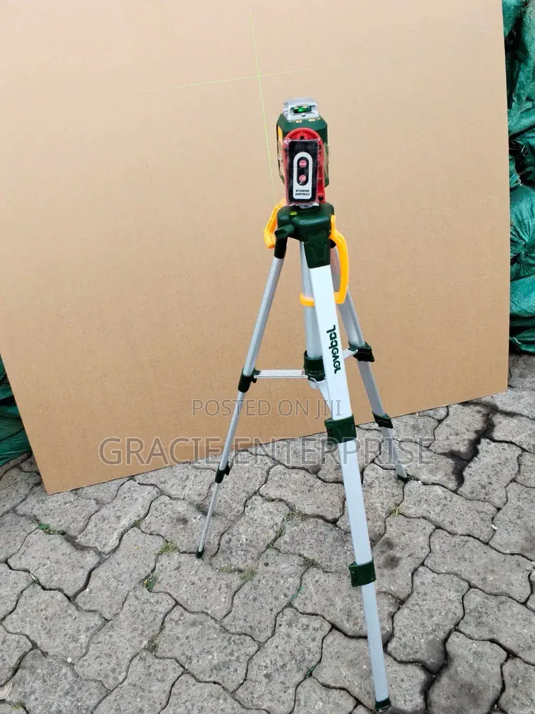 2 Lines Self Leveling Line Laser With Tripod