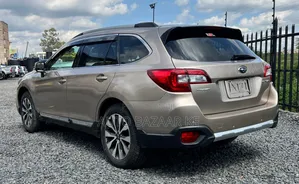 Subaru Outback 2.5i Premium PZEV 4dr Wagon AWD (2.5L 4cyl CVT) 2015 Gold
