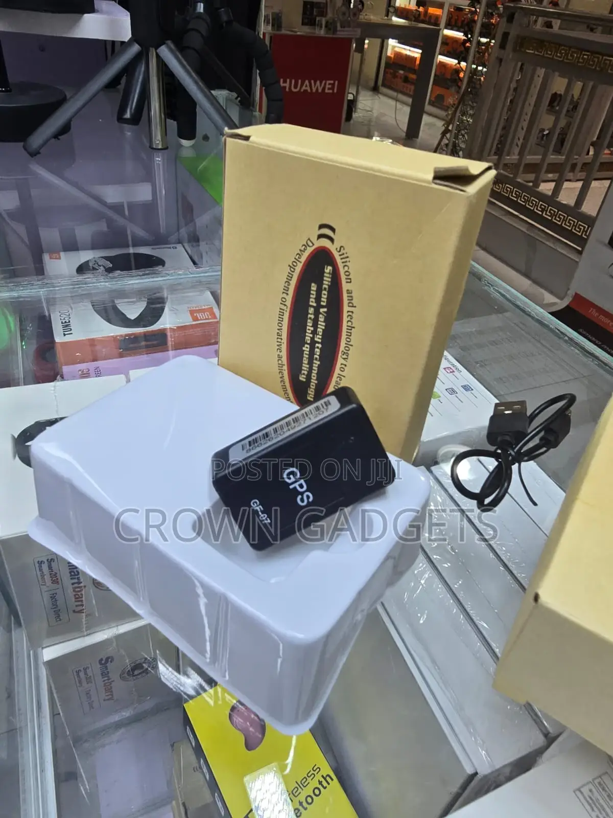 Gf-07 Mini GPS Tracker Magnetic Vehicle Tracking Device
