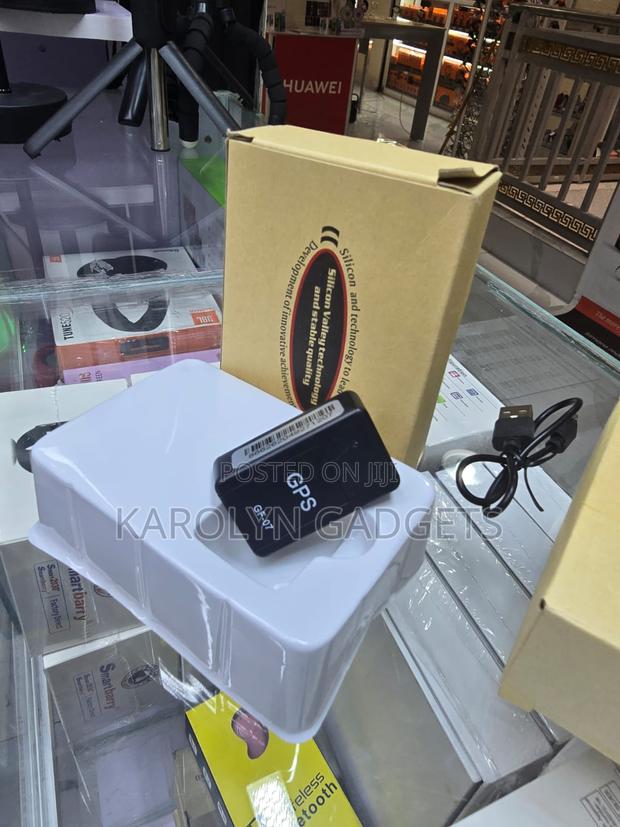 Gf-07 Mini GPS Tracker Magnetic Vehicle Tracking Device