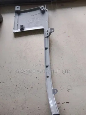 Garnish Panel Finishing Front,Left Hyundai Hd72/65
