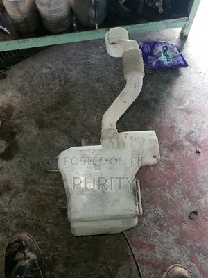 Subaru Legacy /Outback Washer Bottle