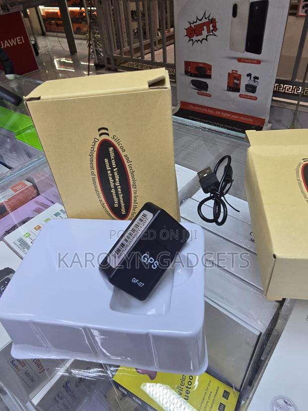 Gf-07 Gps Tracker Small Hidden Vehicle Tracking Device - thumbnail 2