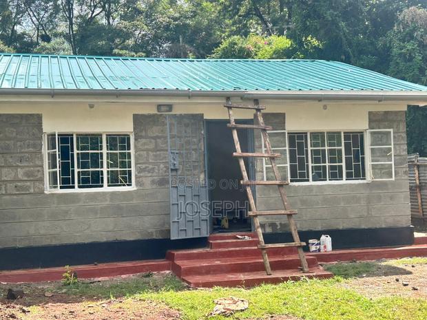 2bdrm Bungalow in Karen for rent