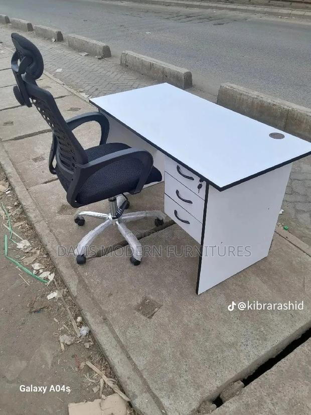 Trim 3-Drawers Office Desk With Matching Office Chair