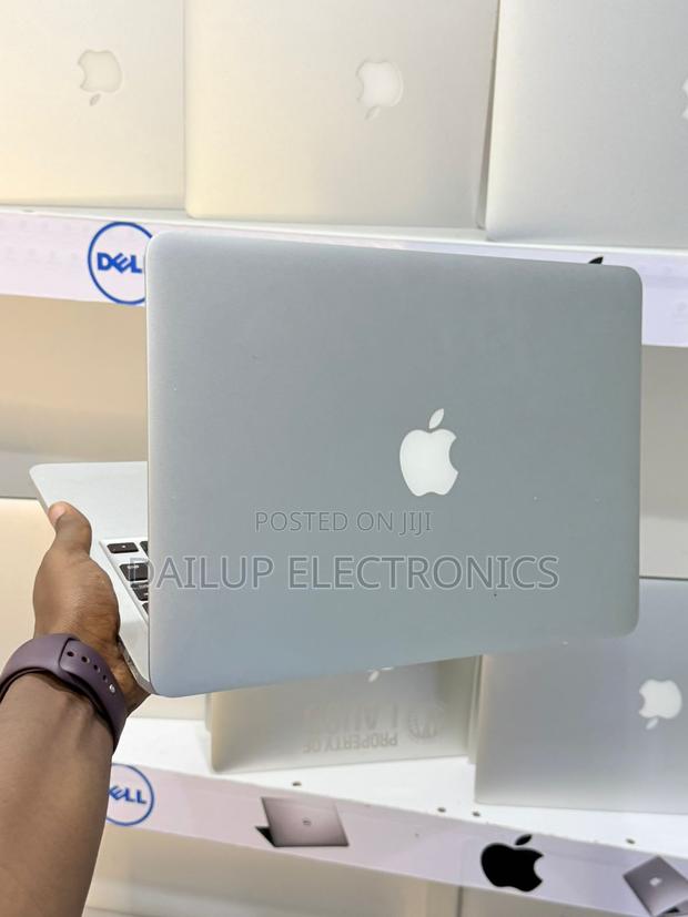 Laptop Apple MacBook Pro 16GB Intel Core i7 SSD 512GB - thumbnail 2
