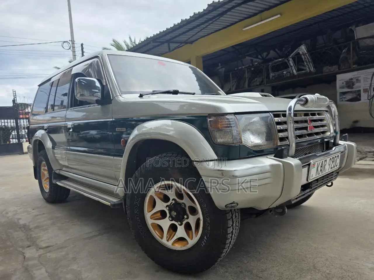 Mitsubishi Pajero 1996 Silver