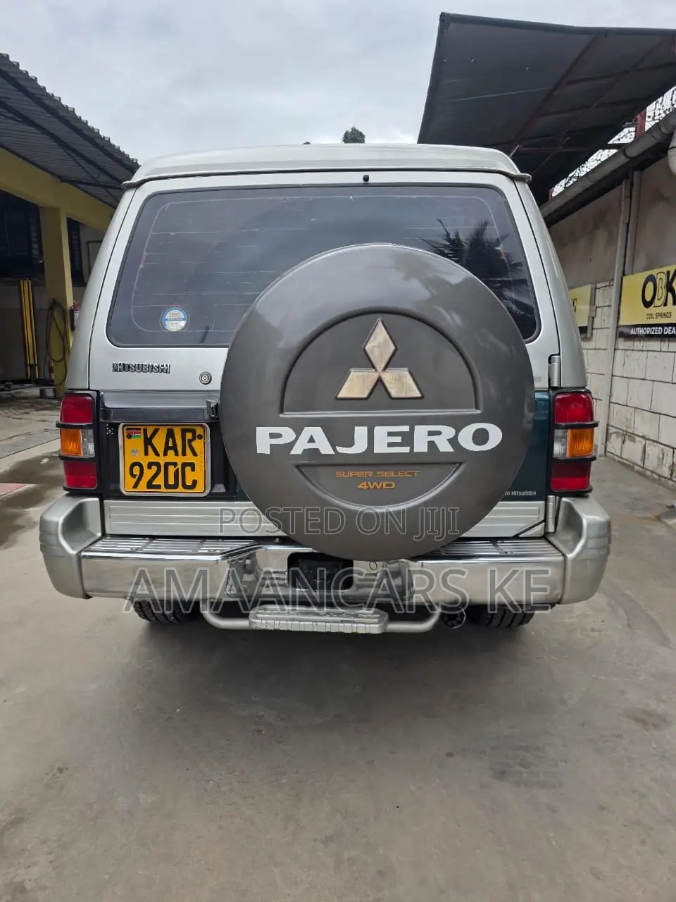 Mitsubishi Pajero 1996 Silver