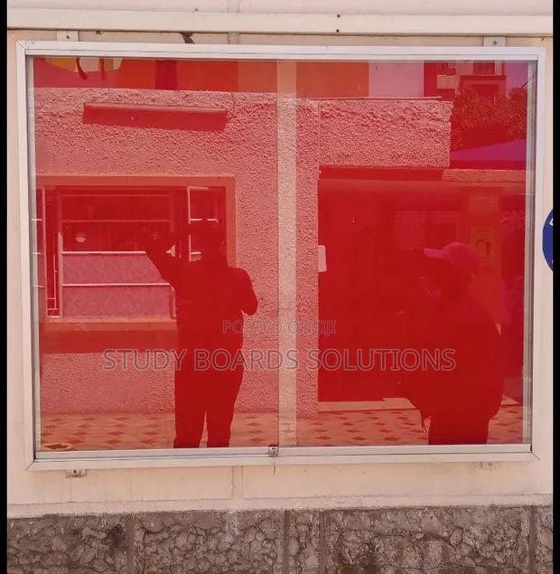 4ftx4ft Lockable Glass Notice Board