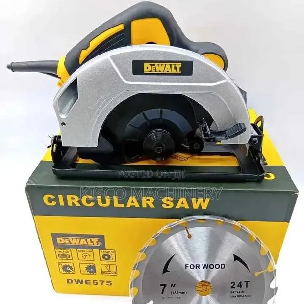 Reliable Heavy Duty Circular Saw/Dewalt Circular Saw