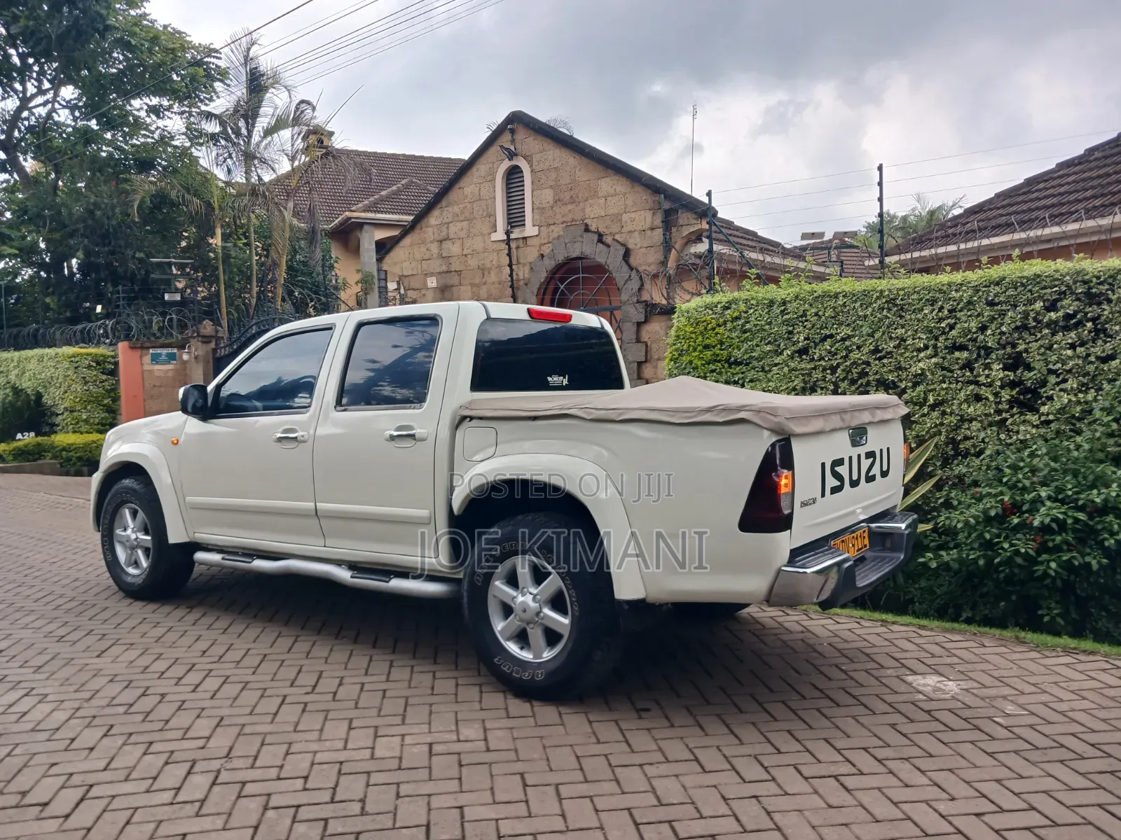 Isuzu D-MAX 2014 White