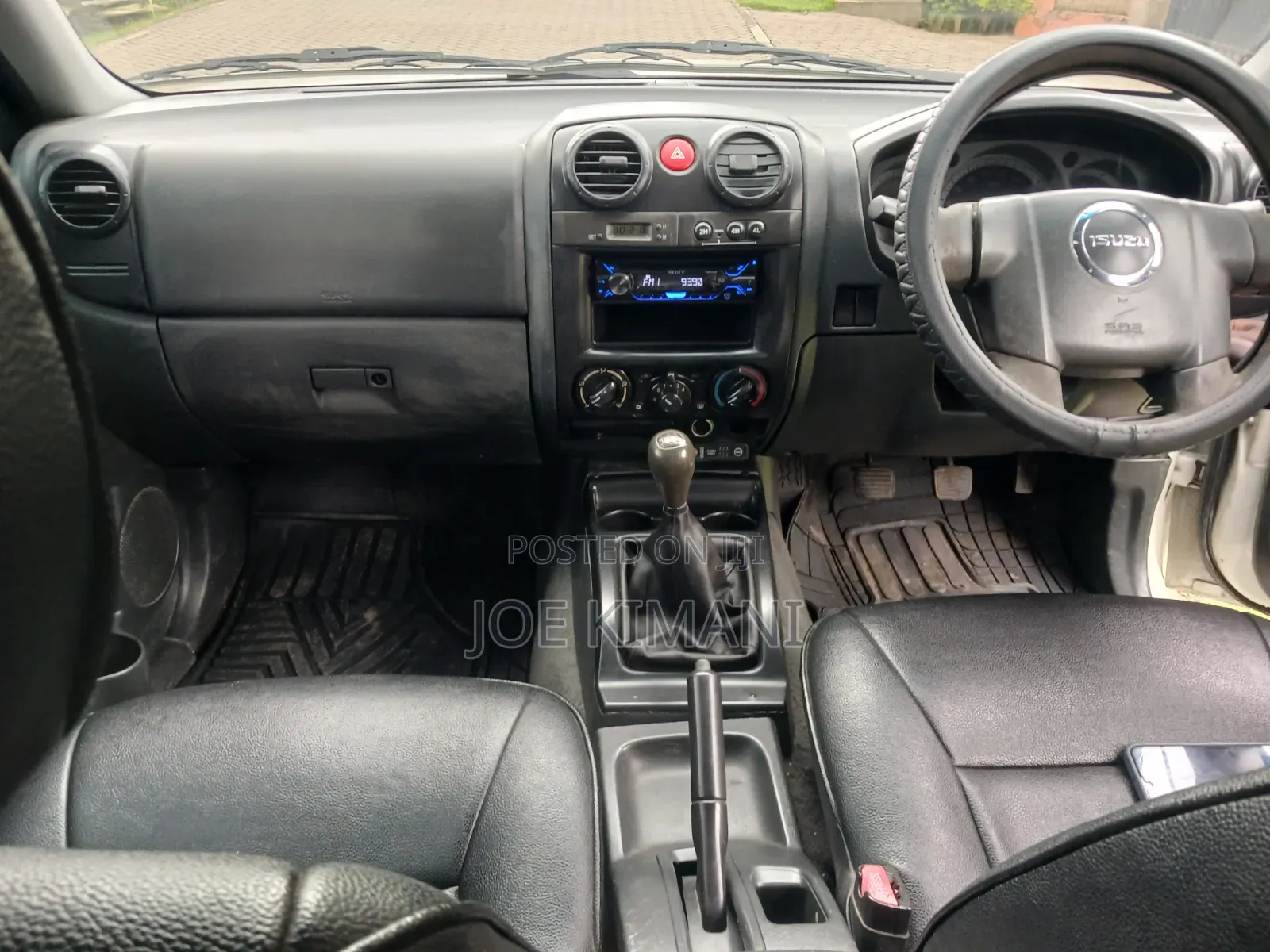 Isuzu D-MAX 2014 White