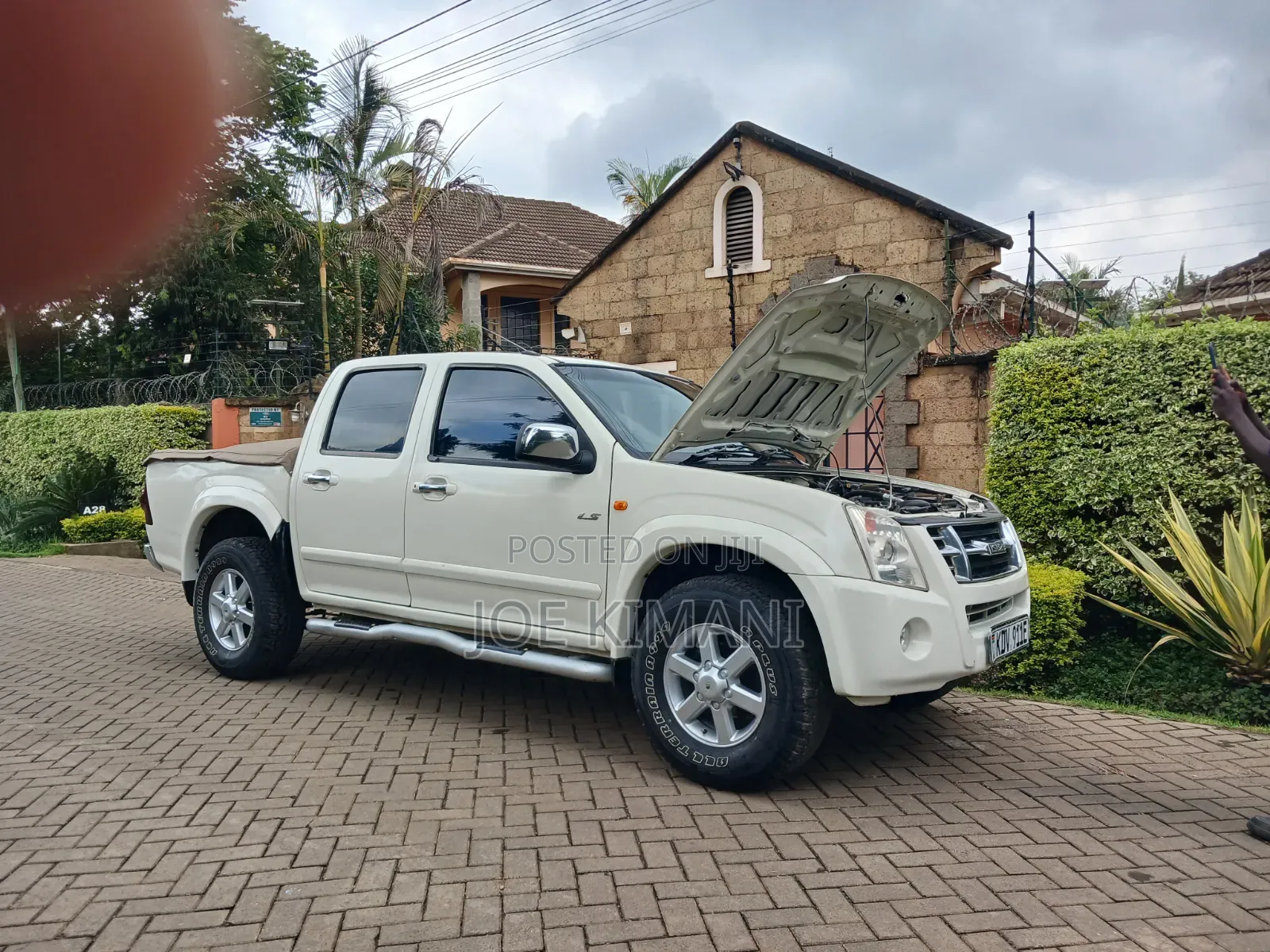 Isuzu D-MAX 2014 White