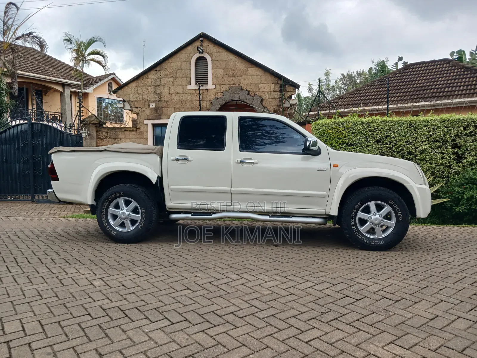 Isuzu D-MAX 2014 White