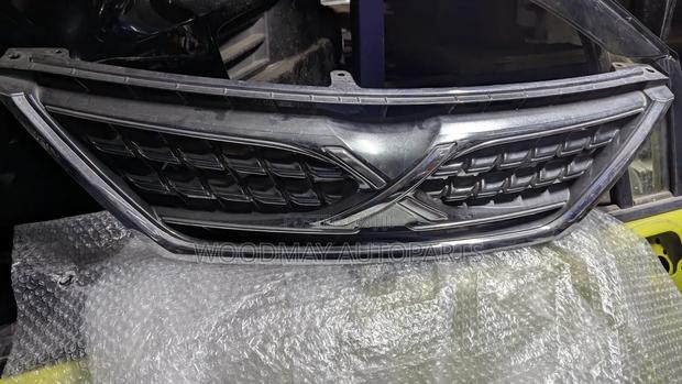 Toyota Mark X 2010 Grill