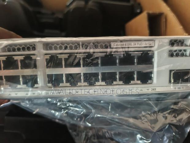 Cisco Catalyst 9200l 24 Poe+ 4x1g - thumbnail 3