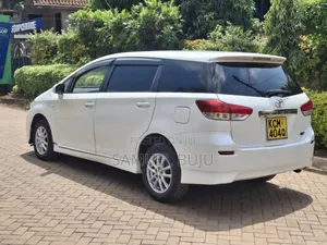 Toyota Wish 2010 White