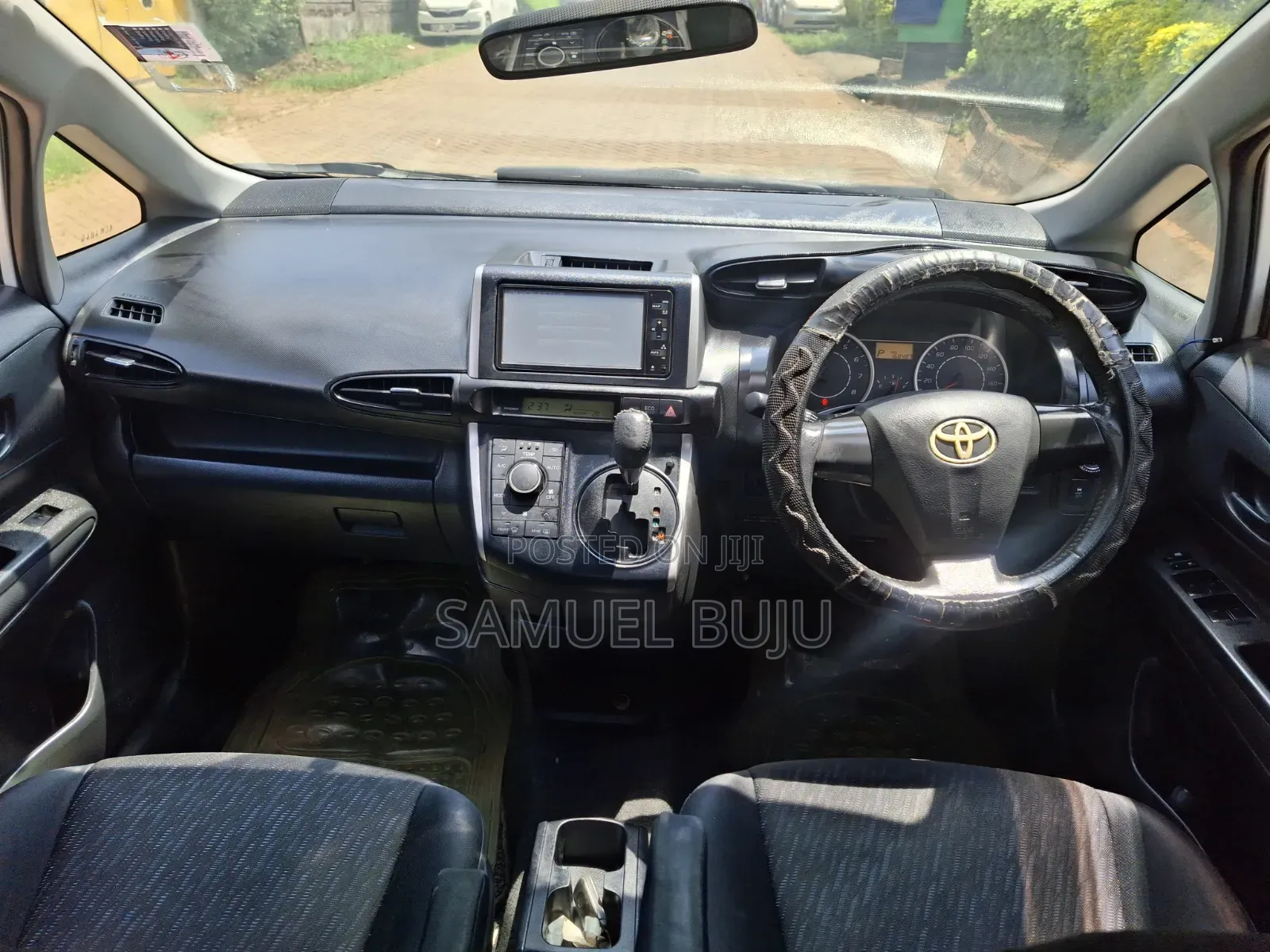 Toyota Wish 2010 White