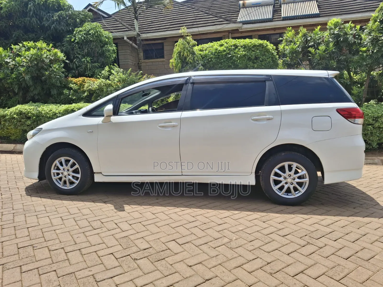 Toyota Wish 2010 White