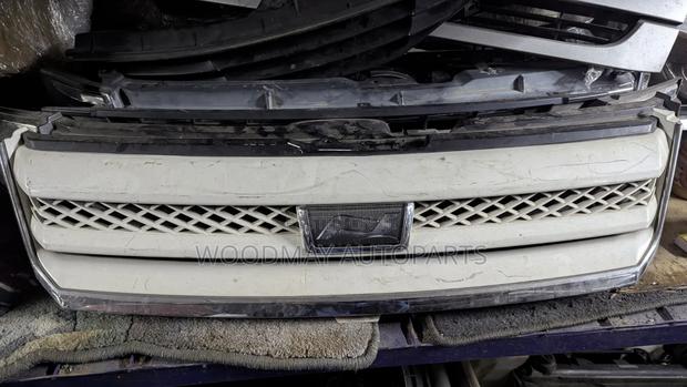 Toyota Voxy Old Grill