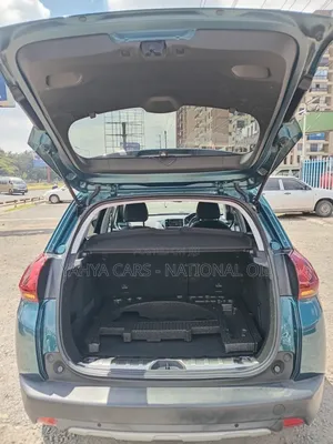 Peugeot 2008 2019 Green