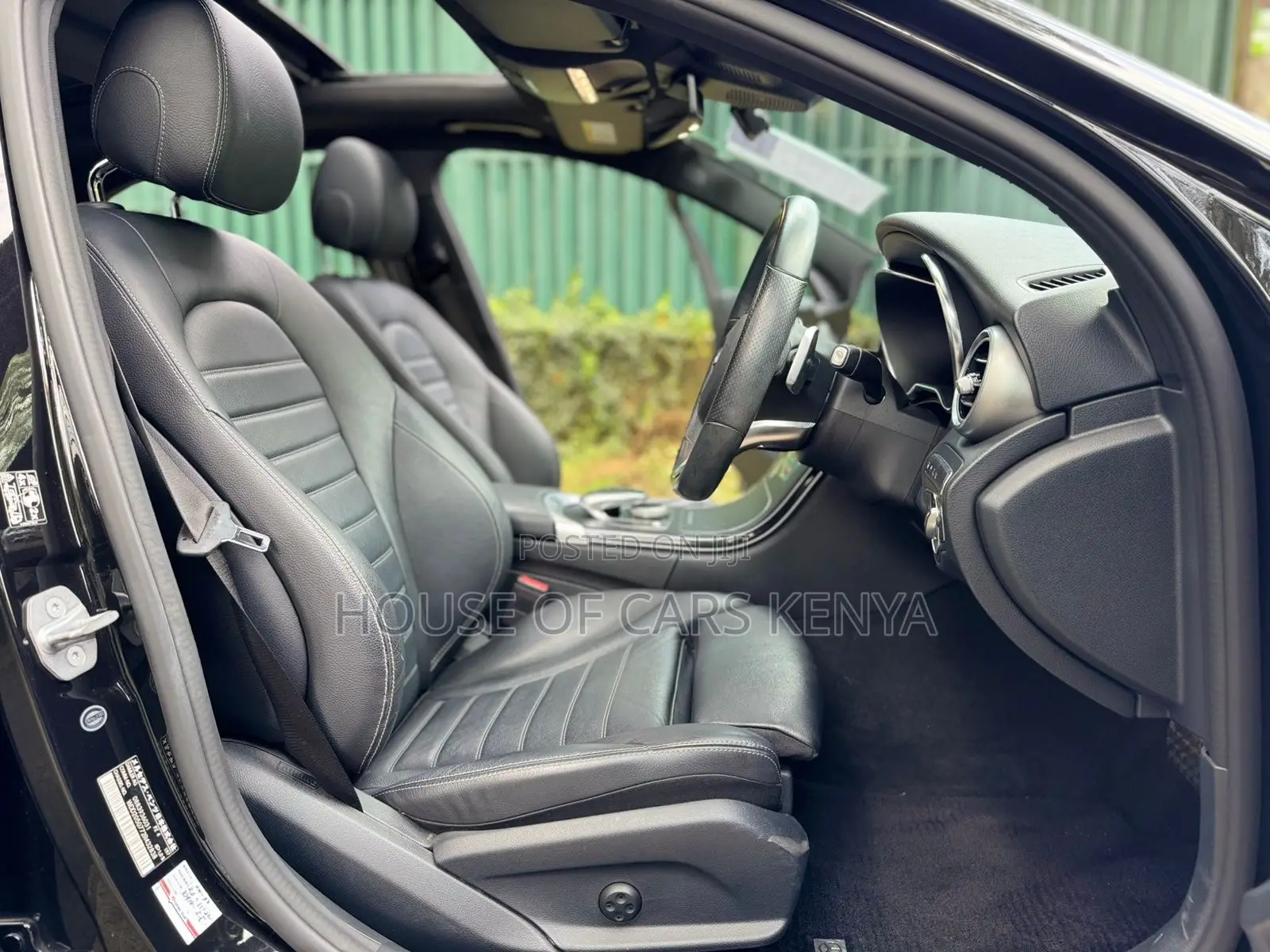 Mercedes-Benz C200 2019 Black