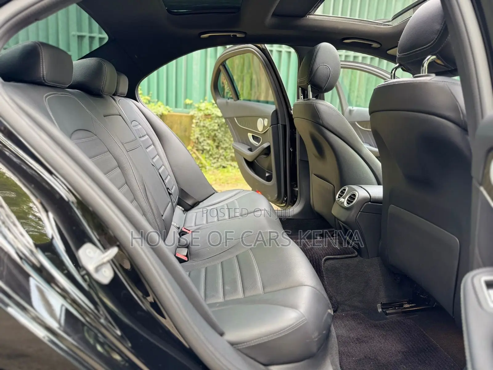 Mercedes-Benz C200 2019 Black
