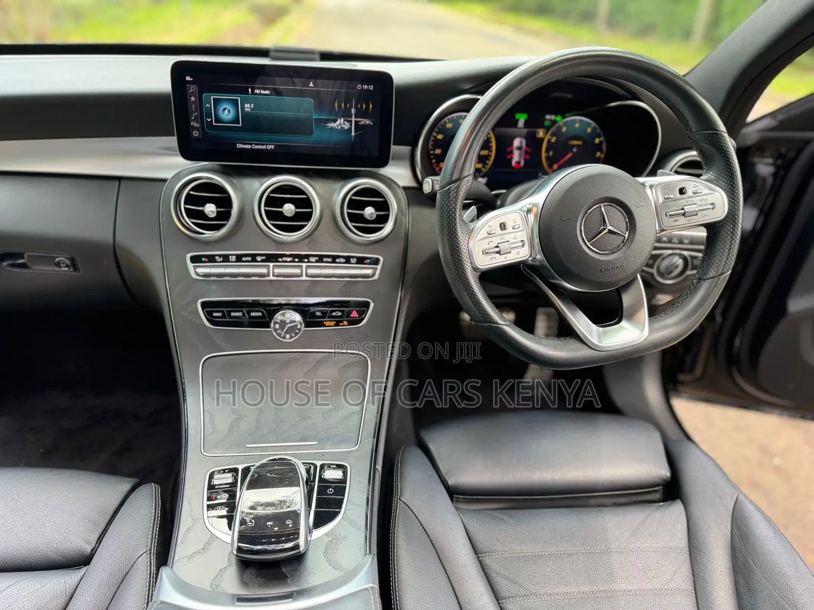 Mercedes-Benz C200 2019 Black