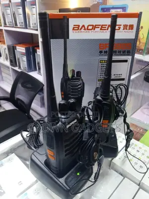 Baofeng Bf-888s Walkie Talkie Pair Long Range 5km Radio