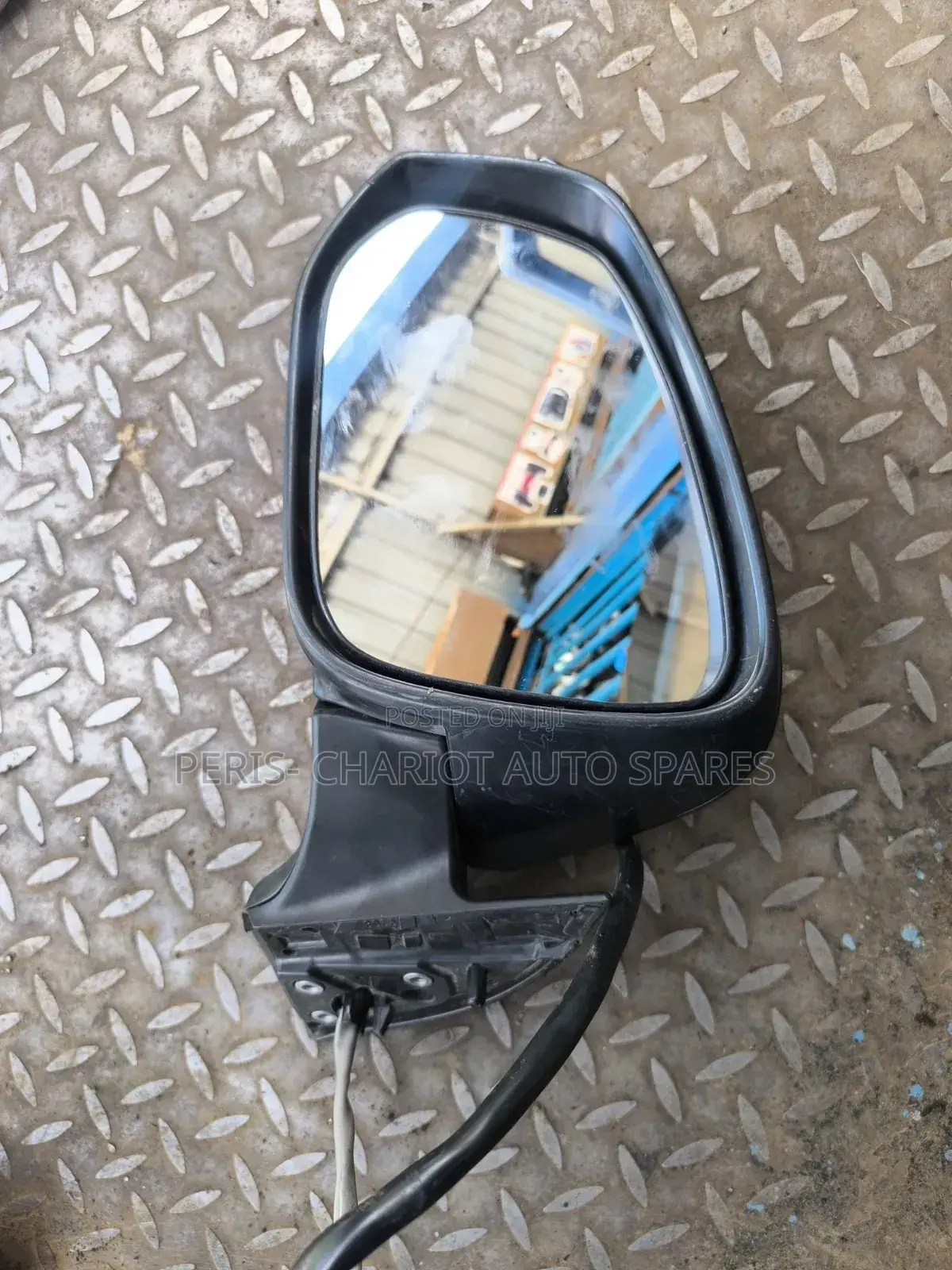Noah/Voxy 2015 Side Mirror