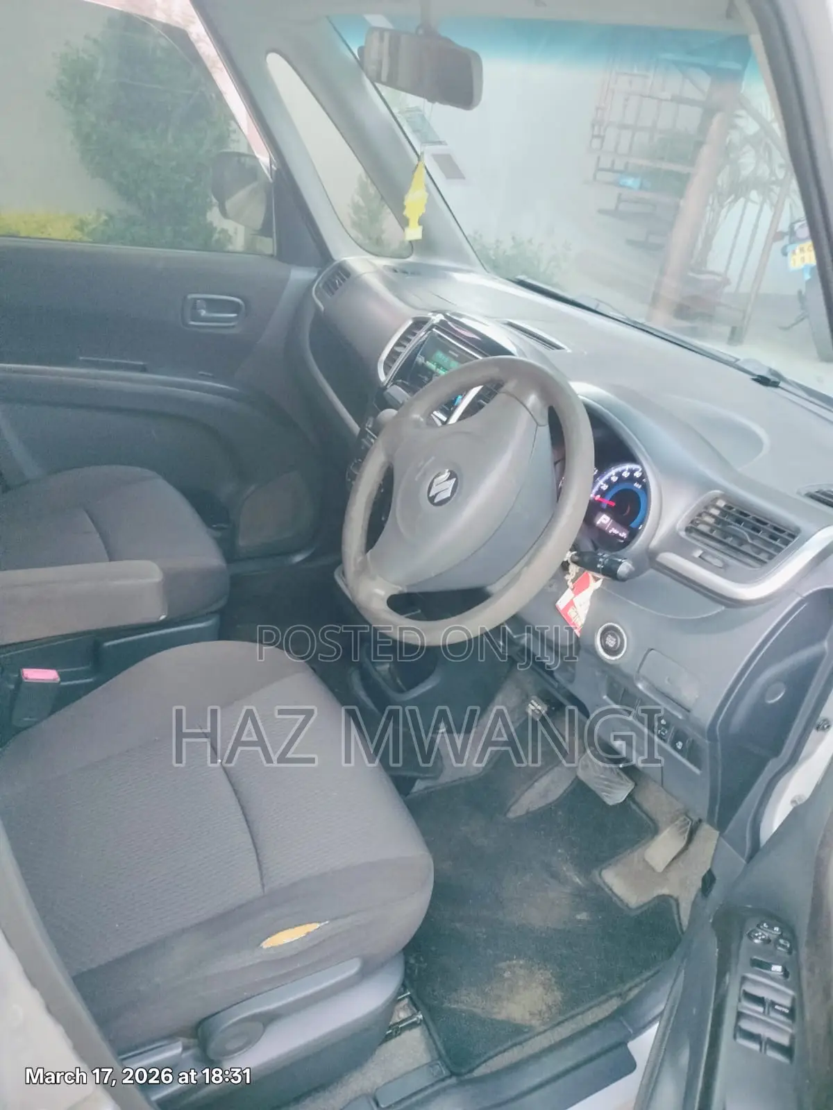 Suzuki Solio Hybrid G 2017 Silver