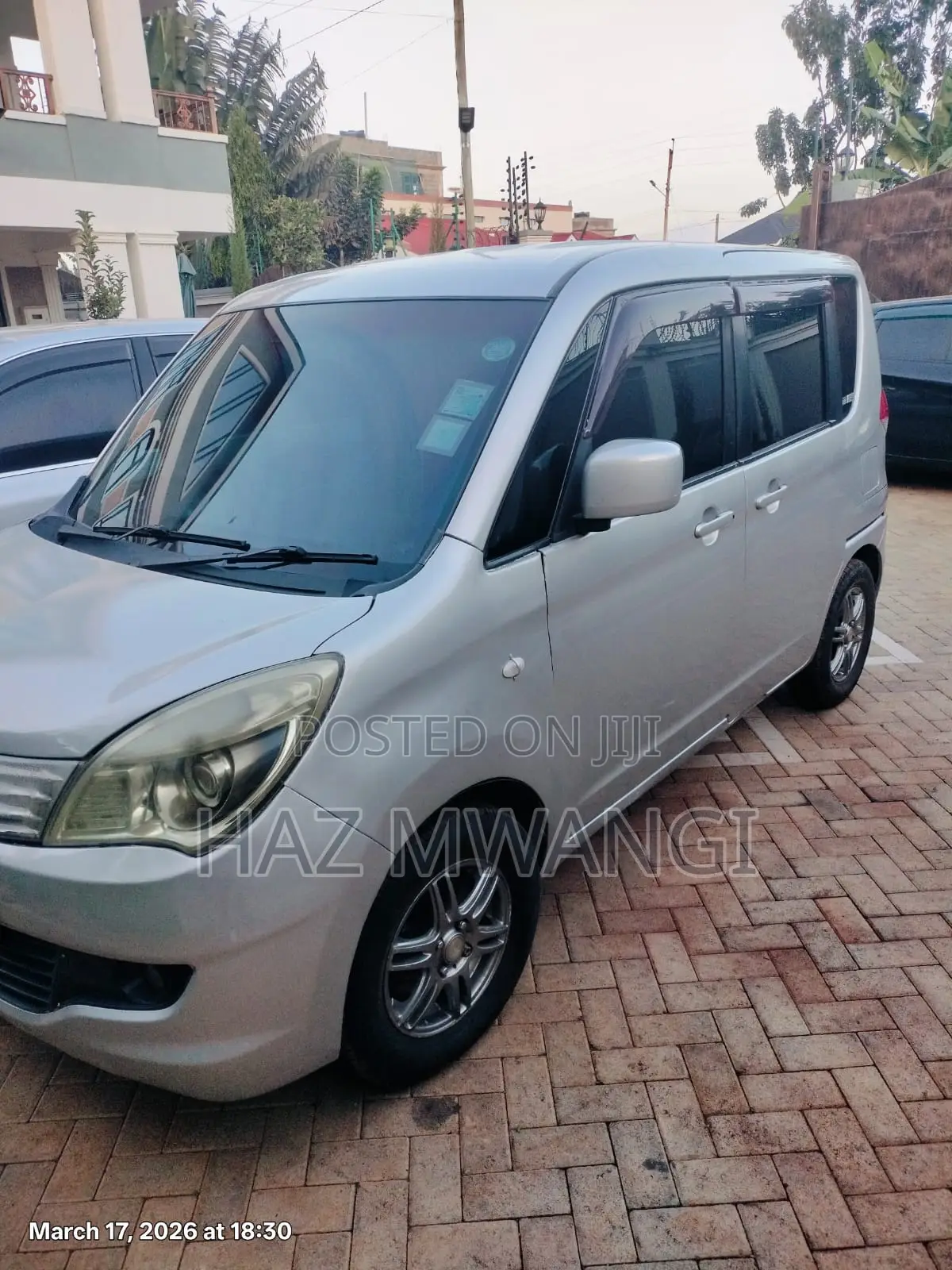 Suzuki Solio Hybrid G 2017 Silver