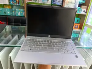 Laptop HP Pavilion 13 8GB Intel Core i5 SSD 256GB