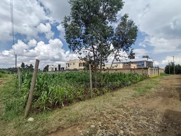 Half Acre Together With 50x100 for Sale in Kamangu Kikuyu Kiambu.