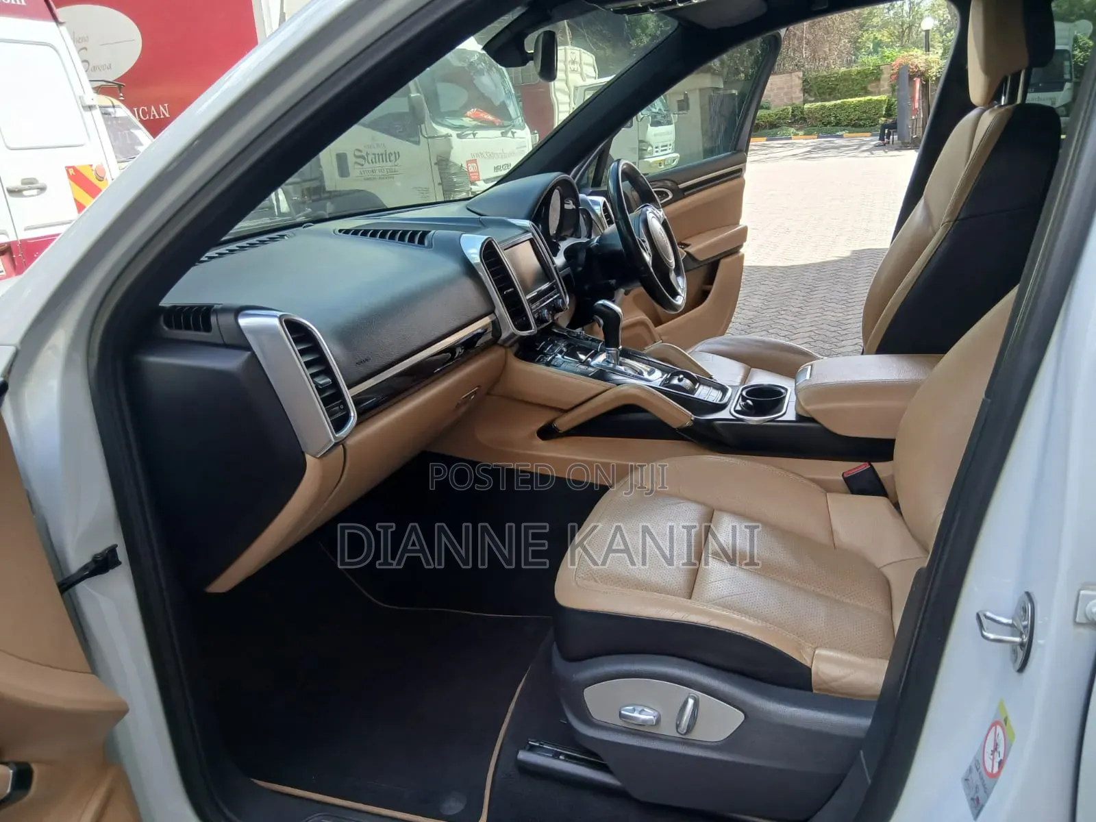 Porsche Cayenne 2014 White