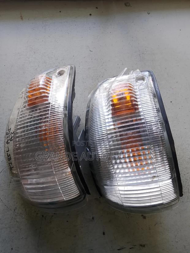 Indicator Lamp Left Hyundai H100 - main view