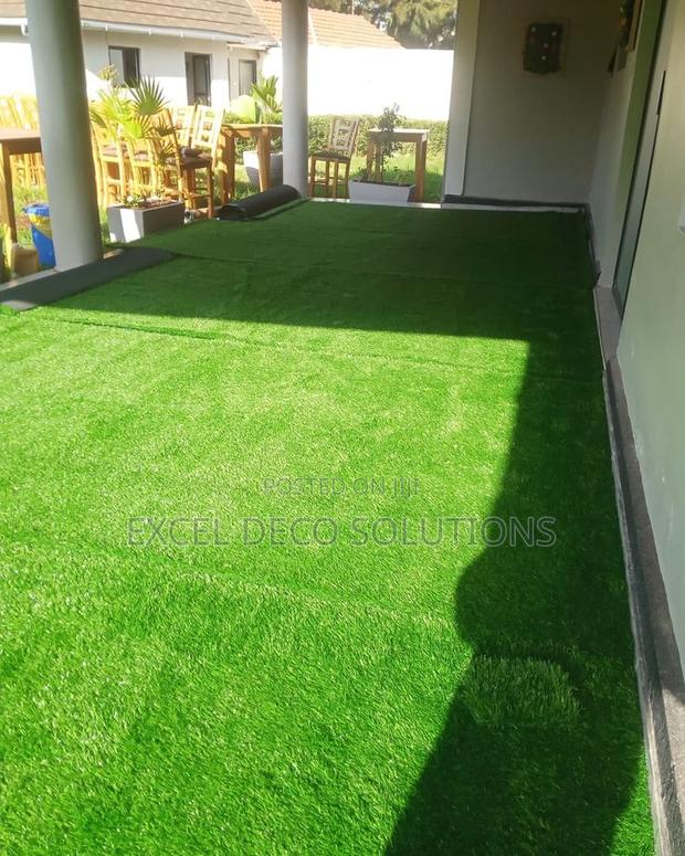 Grass Carpet – Fresh Green Flooring for Indoor Outdoor Spaces