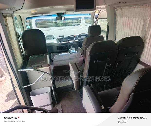 Toyota Coaster 2019 Gold - thumbnail 18