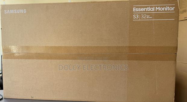 Samsung S3 Essential Monitor 32" Curved