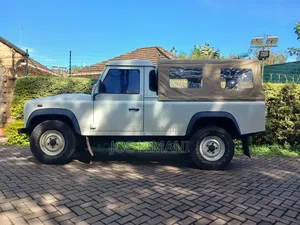 Land Rover Defender 2011 White