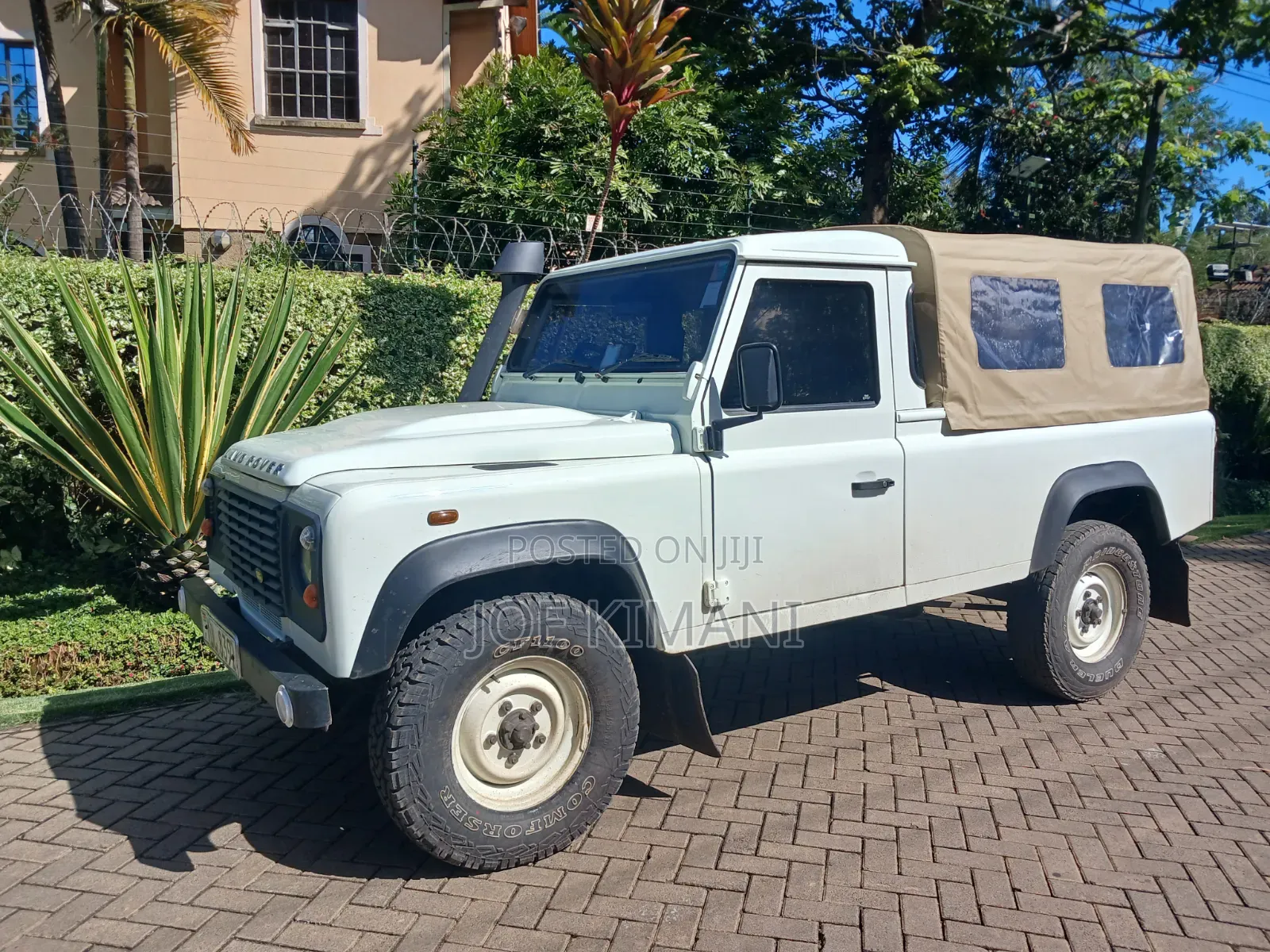 Land Rover Defender 2011 White