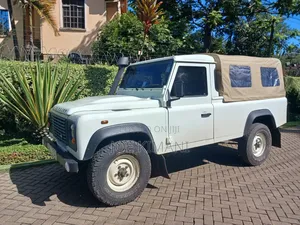 Land Rover Defender 2011 White