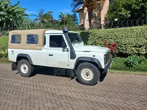 Land Rover Defender 2011 White