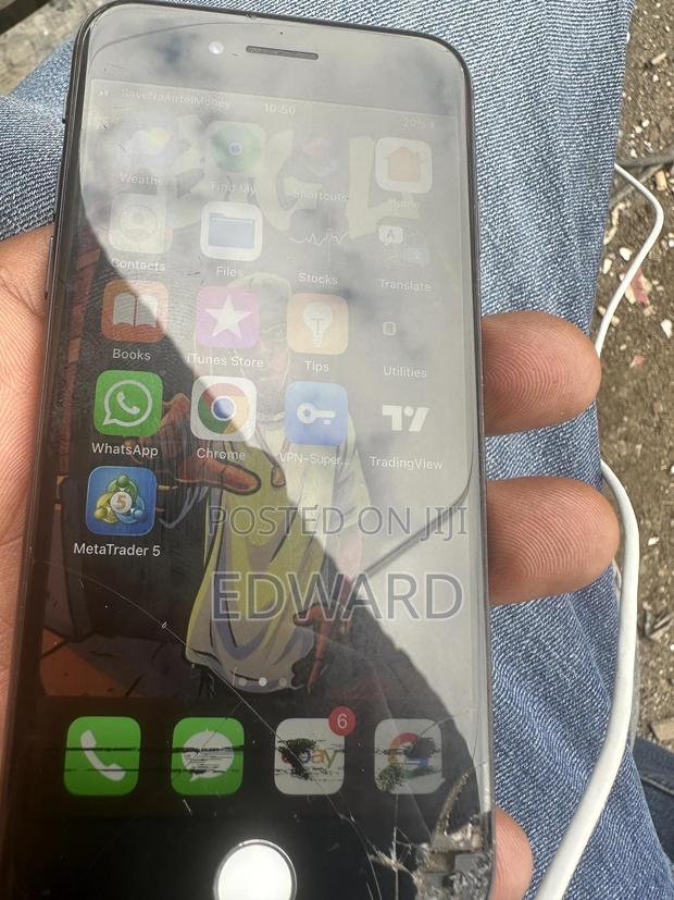 Apple iPhone 8 64 GB Black - thumbnail 2